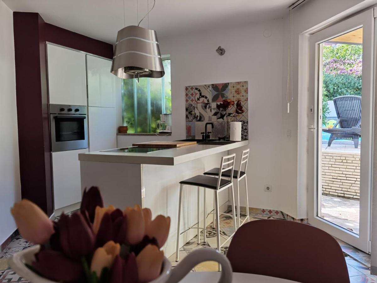 Pine&Lime Apartments Pula Extérieur photo