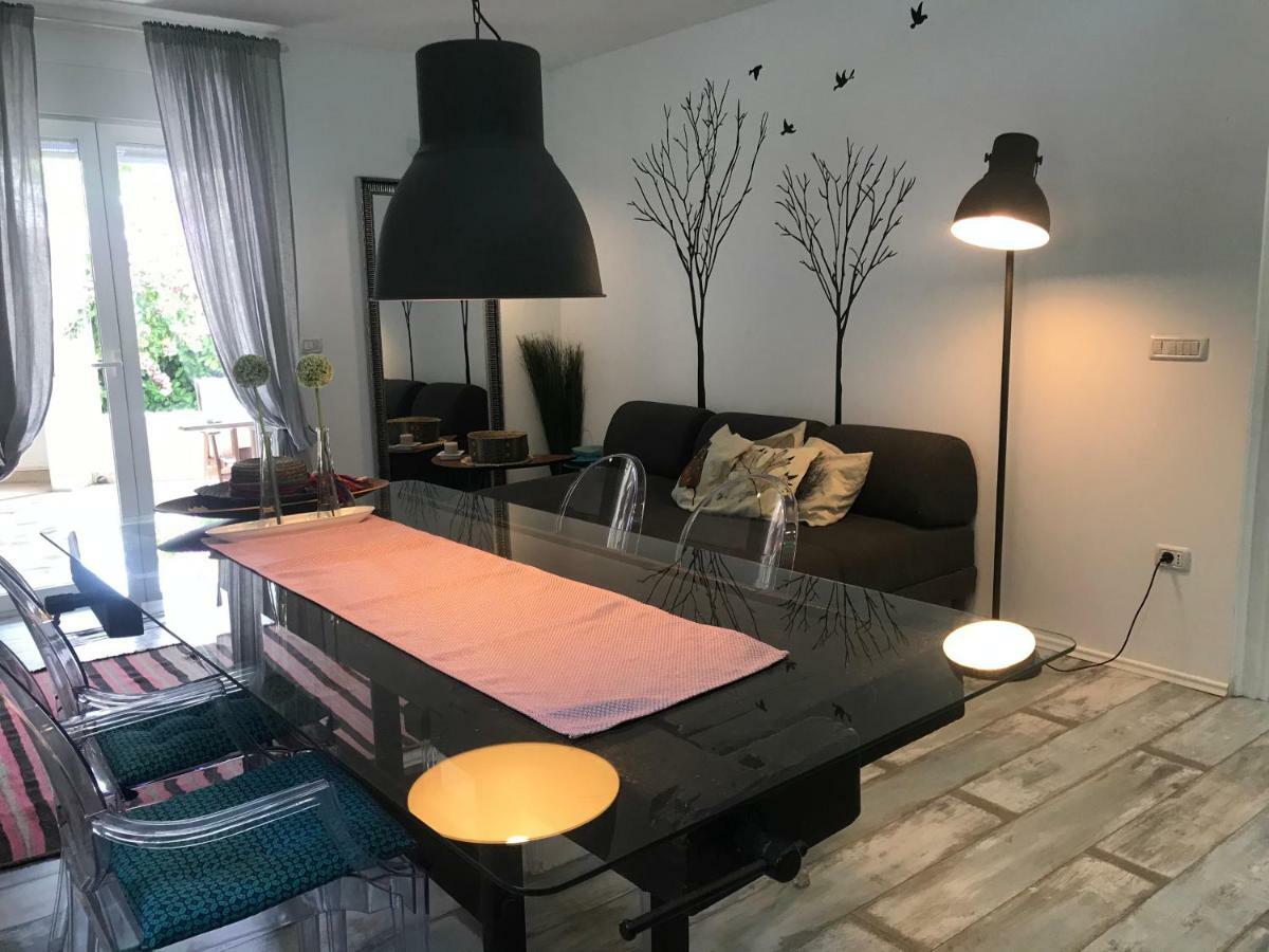 Pine&Lime Apartments Pula Extérieur photo